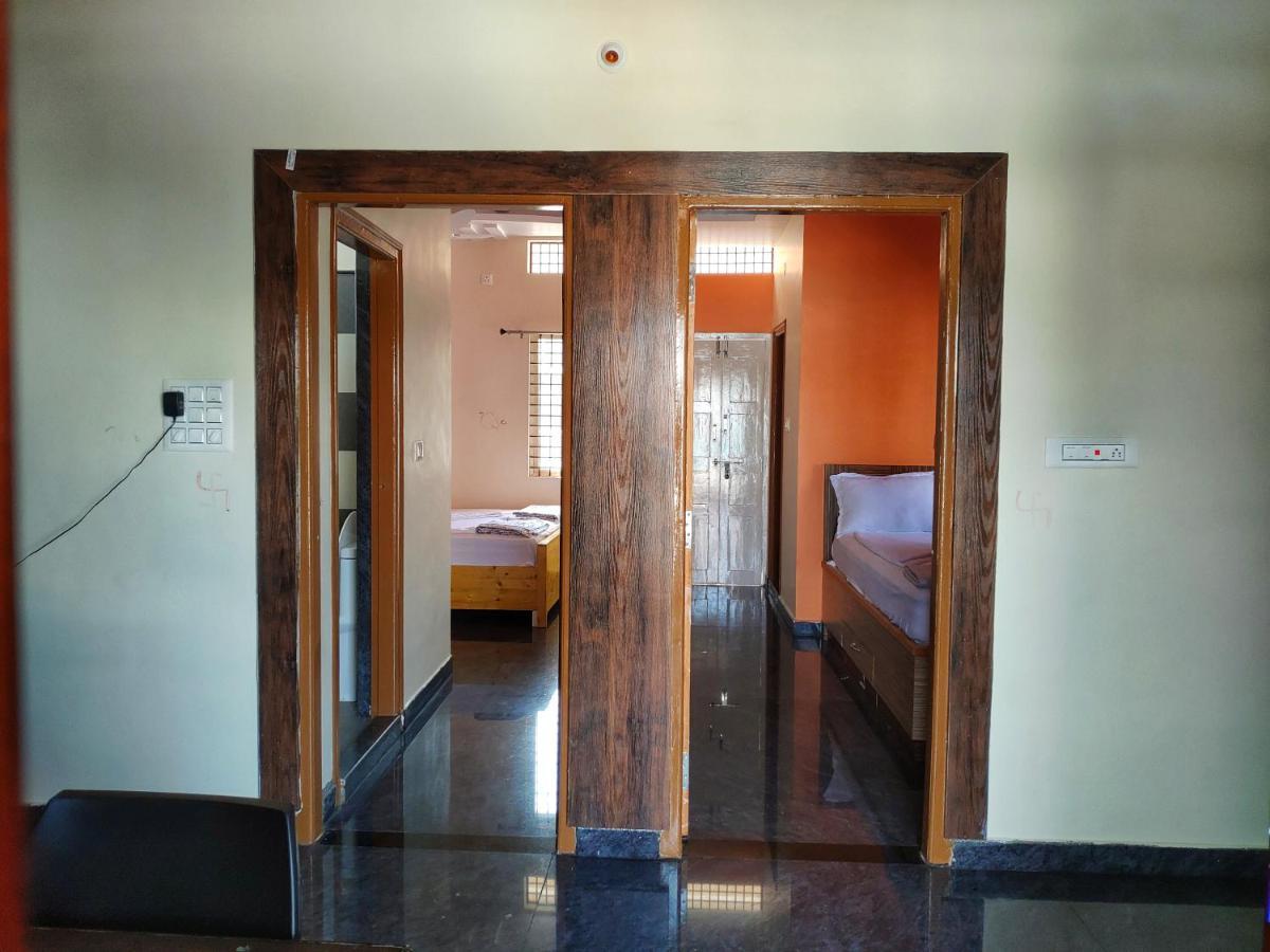 Vijayanagara Home Stay Hampi Exterior photo