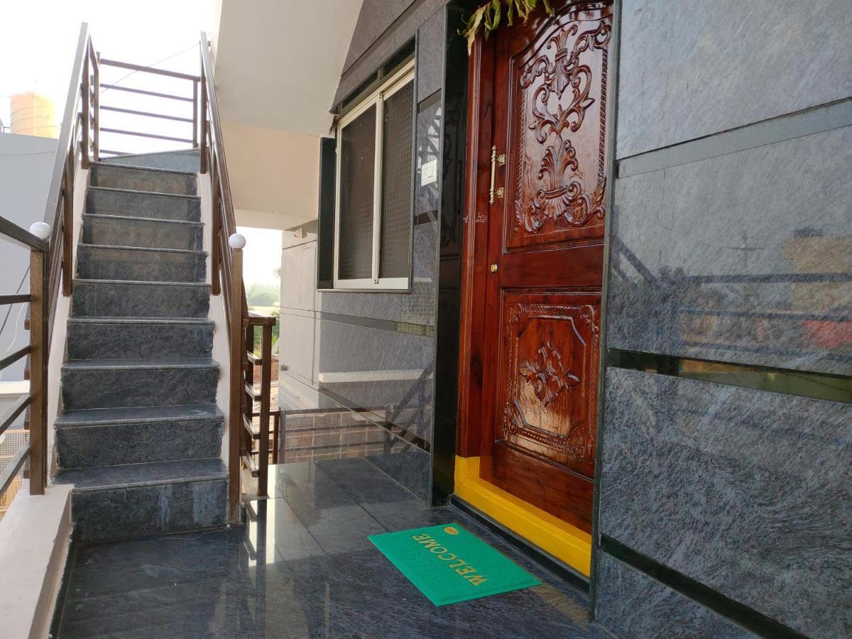 Vijayanagara Home Stay Hampi Exterior photo
